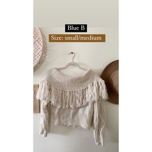 Off the shoulder, cream/fringe sweater